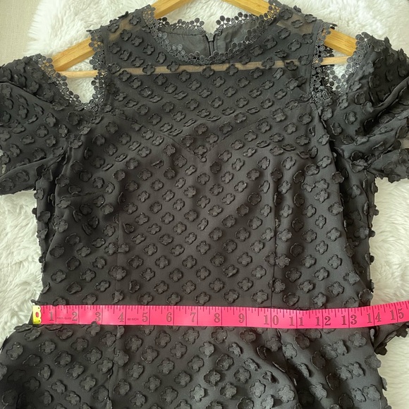 Ivanka Trump Black Cold Shoulders Flower Appliqué Dress Size 2 - Picture 6 of 10